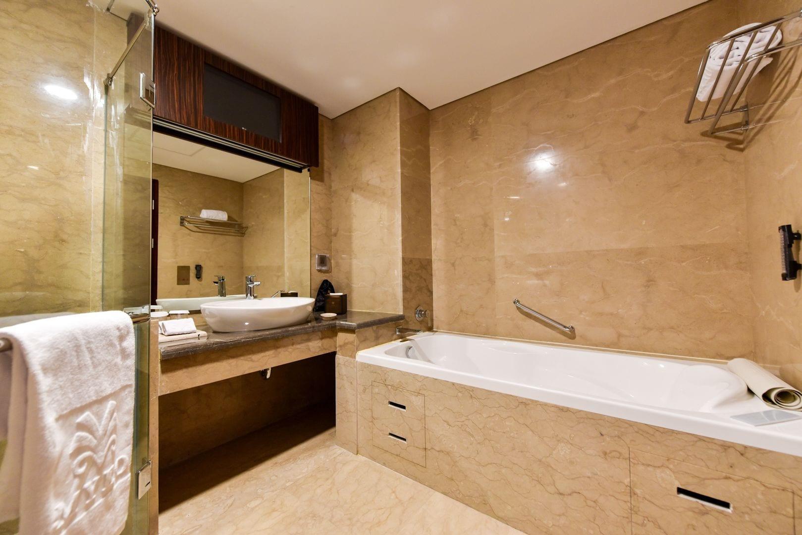 Myko Hotel & Convention Center Makassar Kültér fotó