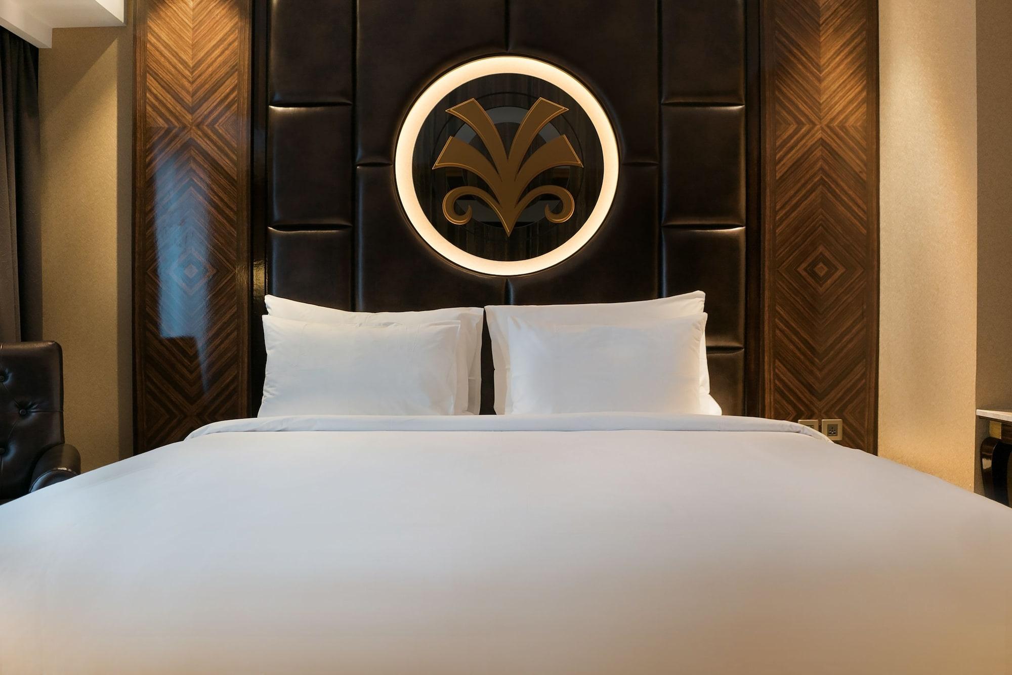 Myko Hotel & Convention Center Makassar Kültér fotó
